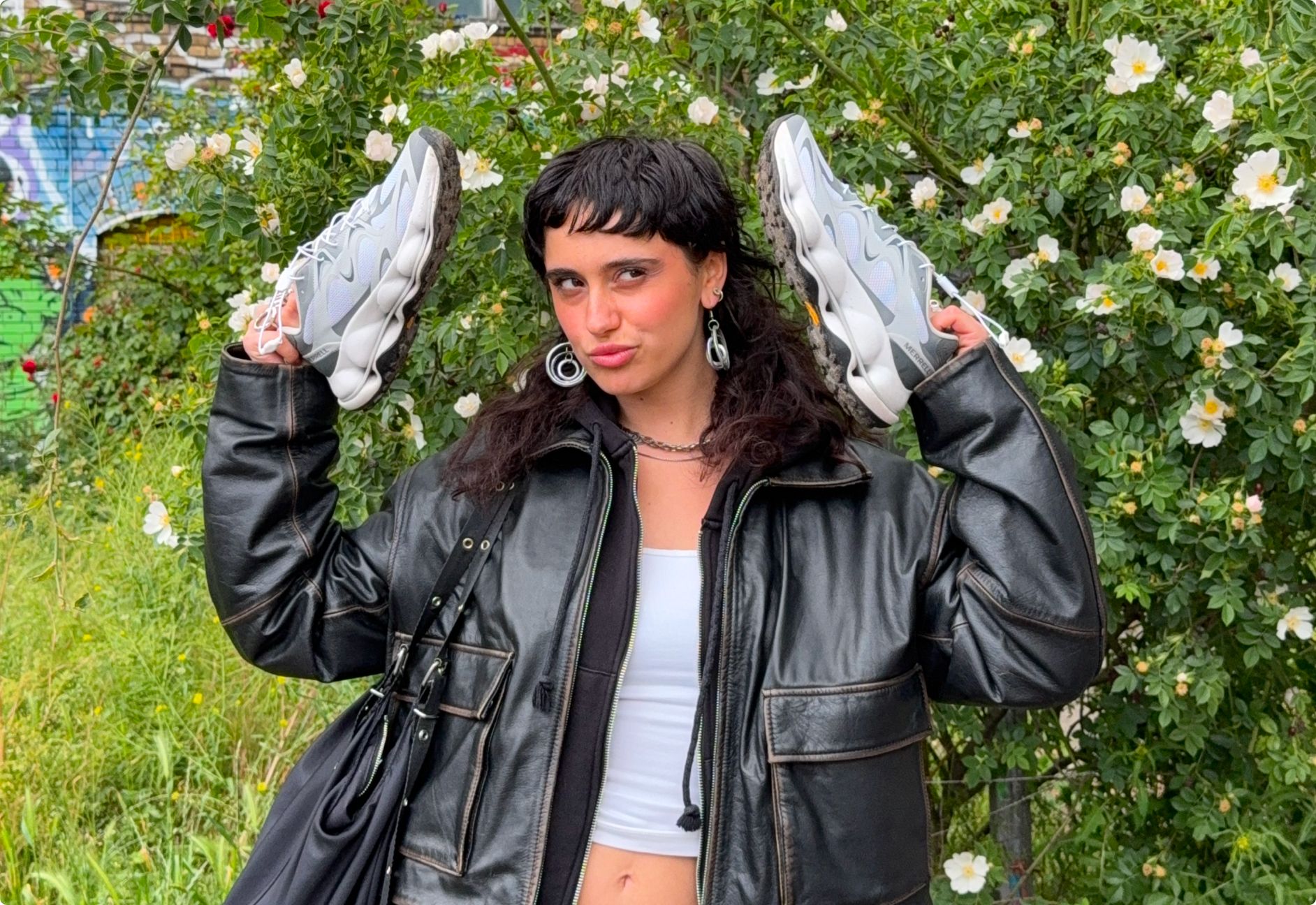 Dina holding the speedARC Mantis shoes